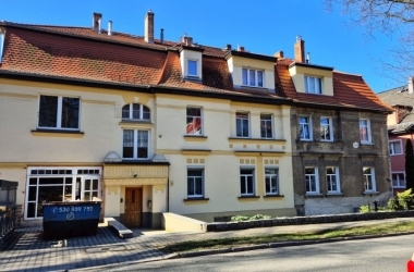 UL. SŁOWACKIEGO - 3 POKOJE Z KOMINKIEM - BALKON - OGRÓD